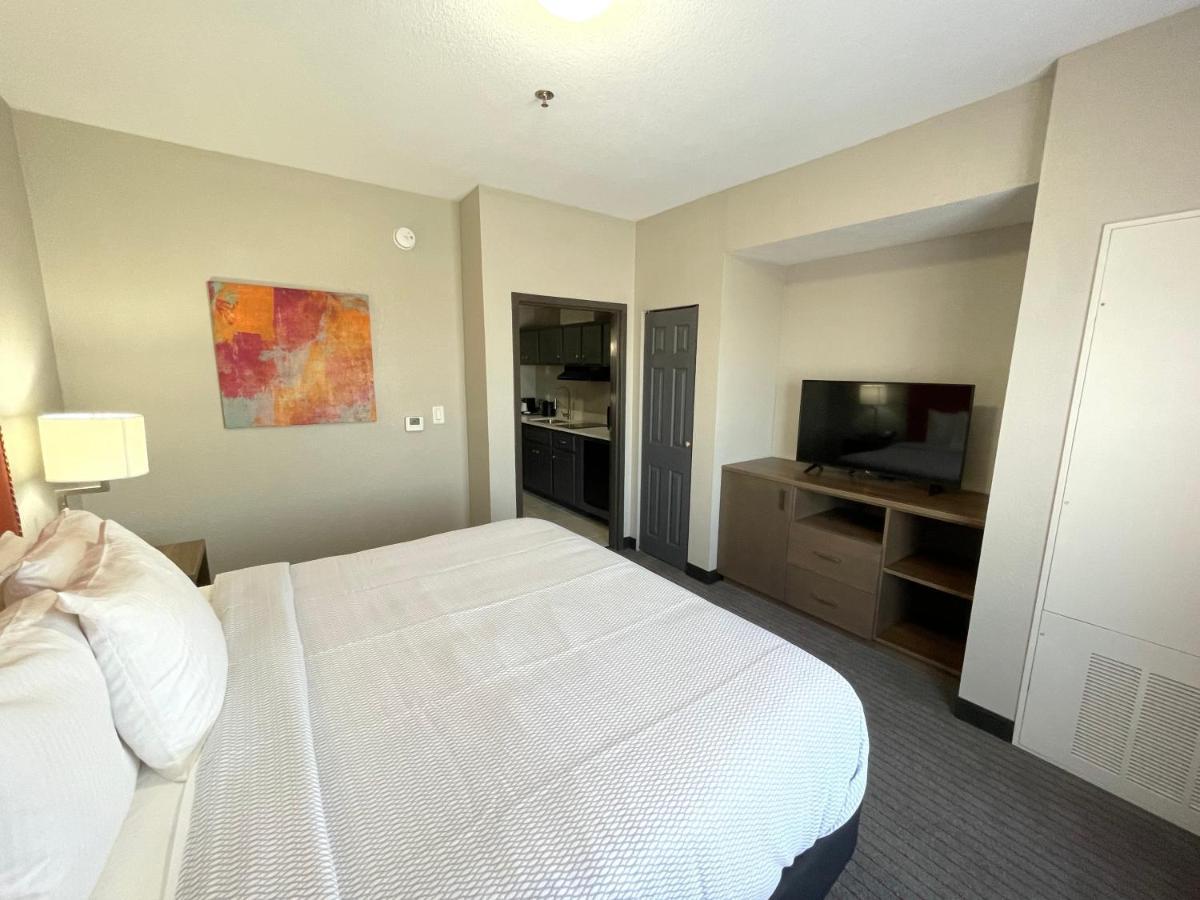 La Quinta Inn & Suites By Wyndham Augusta Fort Eisenhower Kültér fotó