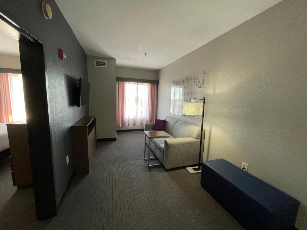 La Quinta Inn & Suites By Wyndham Augusta Fort Eisenhower Kültér fotó