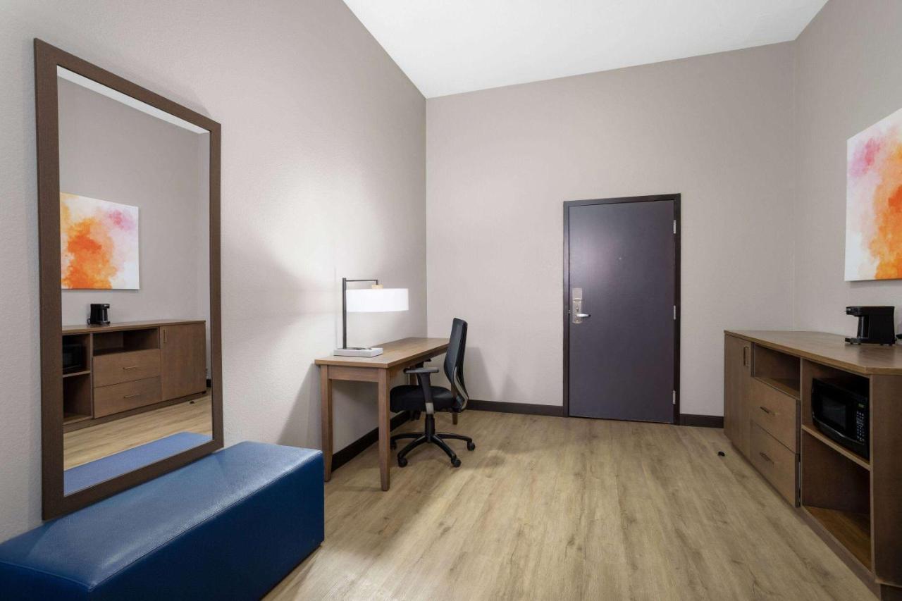 La Quinta Inn & Suites By Wyndham Augusta Fort Eisenhower Kültér fotó